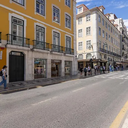 Lisbon'S Heart Apartments-3